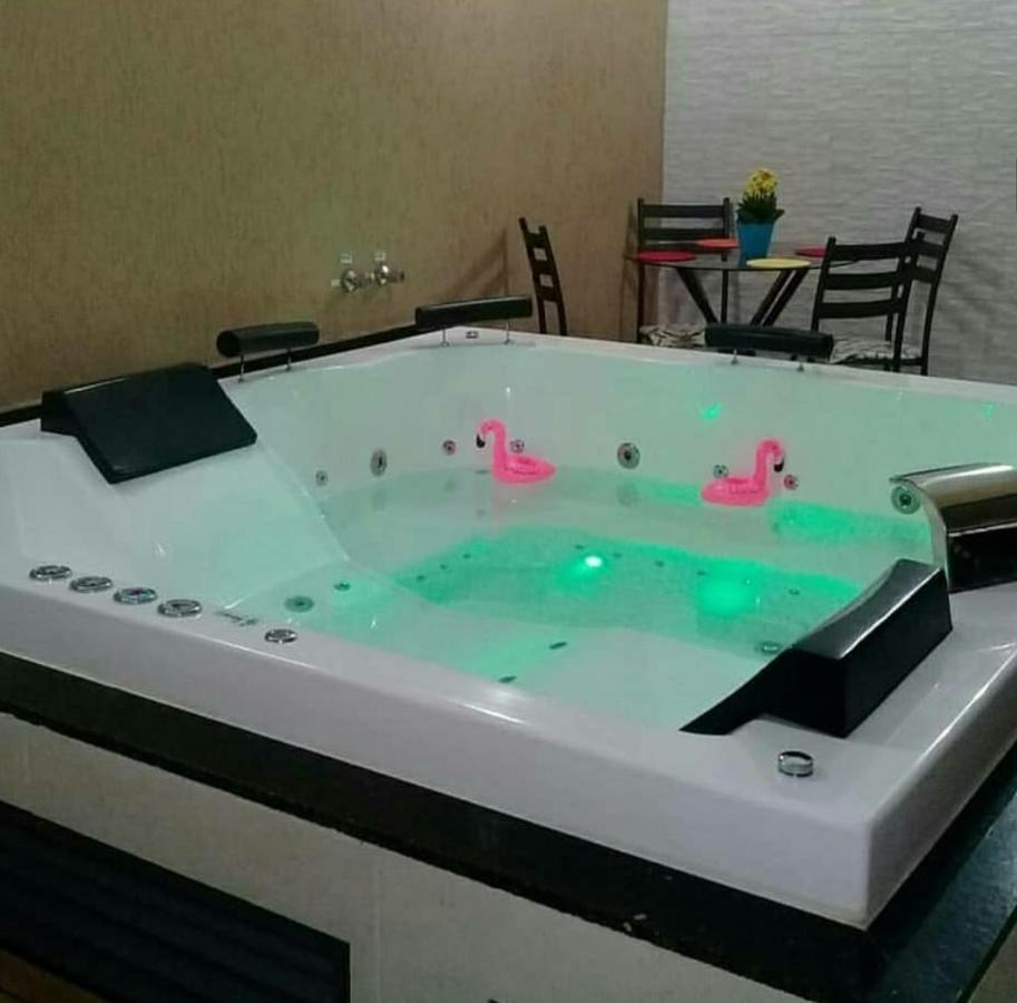 Casa Com 2 Quartos E Banheira De Hidromassagem *